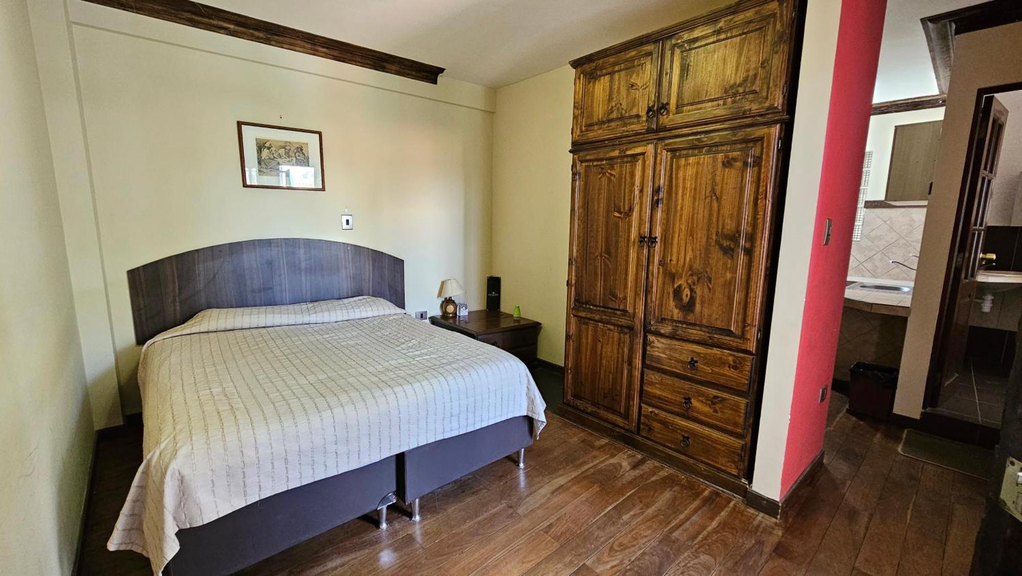 Готель La Culta Hostal & Centro Cultural Сукре Номер фото